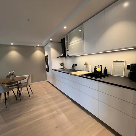 2 Bedroom - Within Walking Distance To Ons 2024 Apartament Stavanger